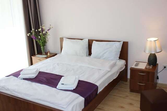 Отель Hotel Nina Тбилиси-4