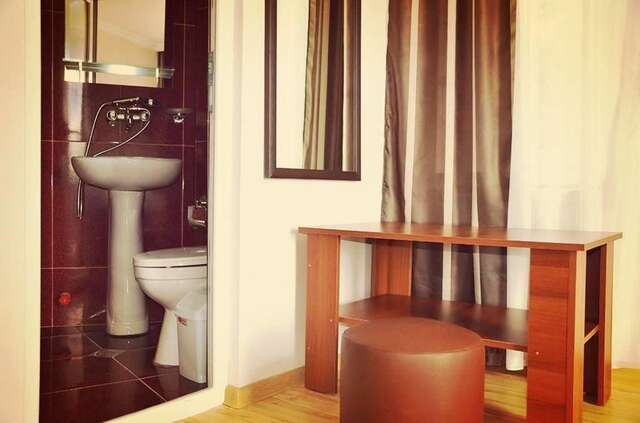 Отель Hotel Nina Тбилиси-25