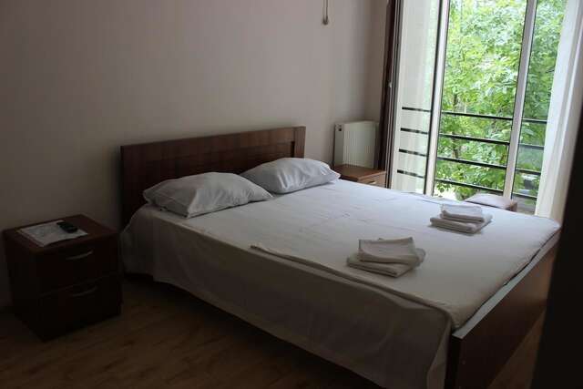 Отель Hotel Nina Тбилиси-38