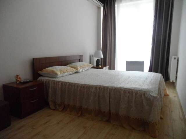 Отель Hotel Nina Тбилиси-42