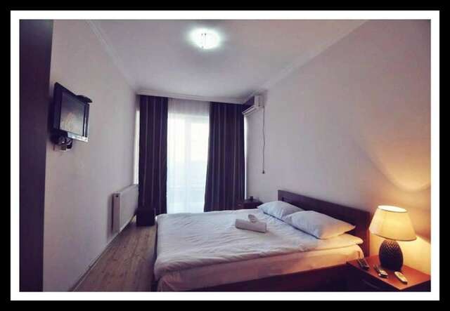 Отель Hotel Nina Тбилиси-45