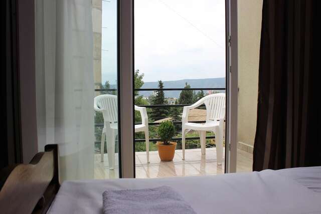 Отель Hotel Nina Тбилиси-10